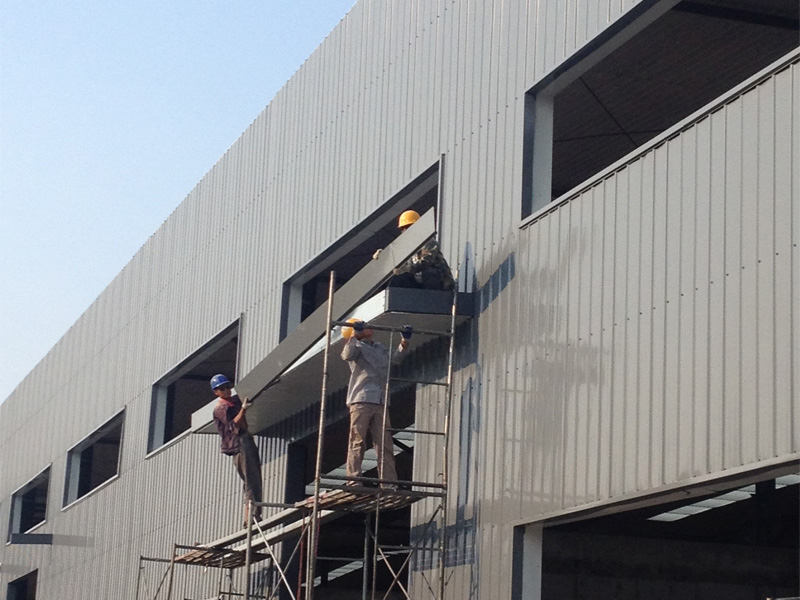 鋼構(gòu)雨棚安裝