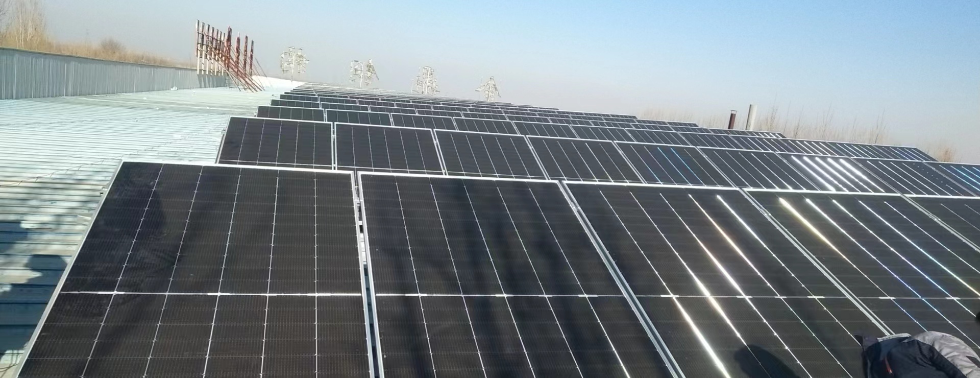 屋頂光伏照片，衡水鋼結(jié)構(gòu)廠家，衡水鋼結(jié)構(gòu)廠，衡水鋼結(jié)構(gòu)廠房，衡水廠房車間加工，金鼎鋼構(gòu)，衡水鋼結(jié)構(gòu)加工廠，金鼎鋼結(jié)構(gòu)，激光切割加工鋼結(jié)構(gòu)，機(jī)械手焊接鋼結(jié)構(gòu)