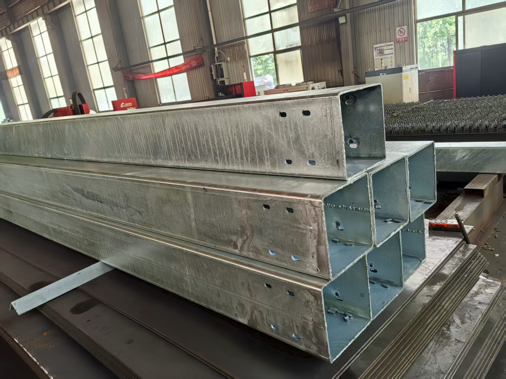 墻檁條、熱鍍鋅方管、衡水鋼構(gòu)加工、方管加工、鋼構(gòu)加工